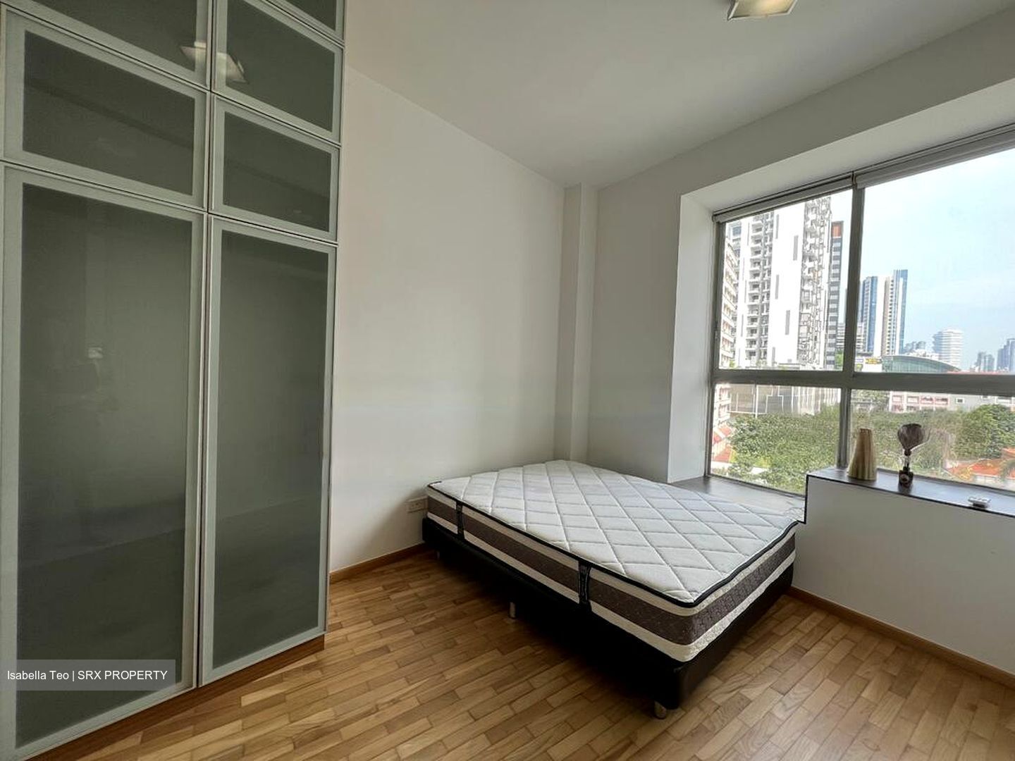 R66 Apartments (D8), Apartment #524759631